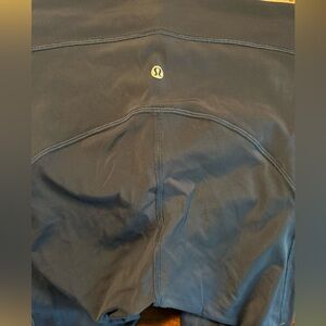 Lululemon size 10 navy leggings